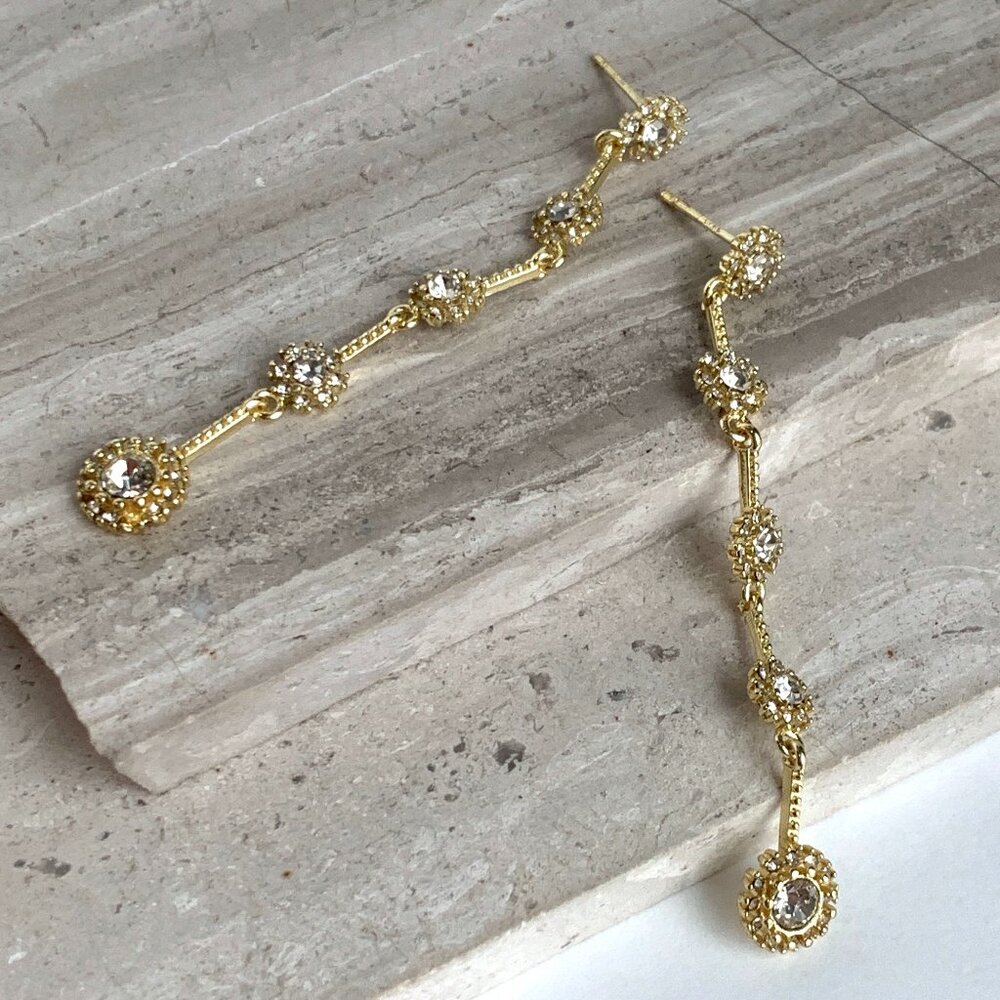 NEW~ Anthropologie Graduated Long Crystal Drop Gold Earrings - Picture 5 of 11